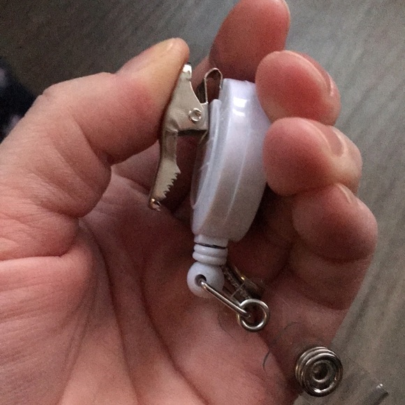 4/$25 Lot of 4 Retractable ID holder cute owl designs for doctor student nurse - Picture 4 of 5